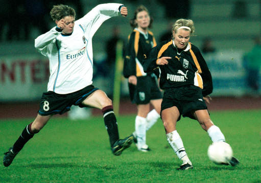 Anna Sjöström, Umeå och Lucie Heroldova Sparta Praha