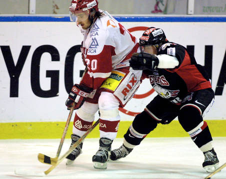 Matchens kung, Henrik Zetterberg, Timrå håller undan