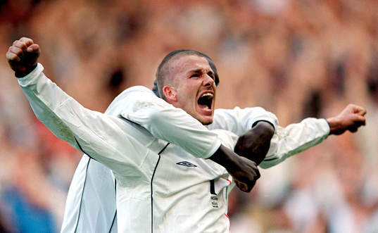 David Beckham, England signalerar för sitt mål