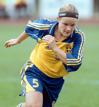Stina Ekdahl, Sverige