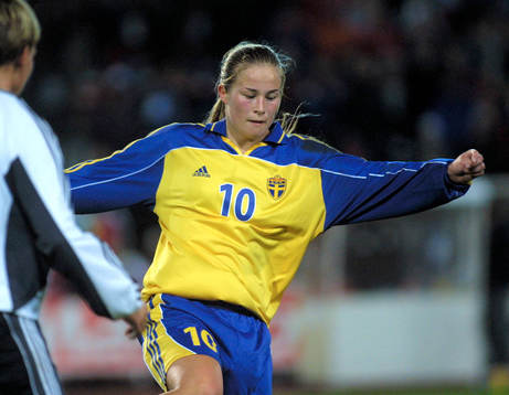 Emma Lindqvist, Sverige