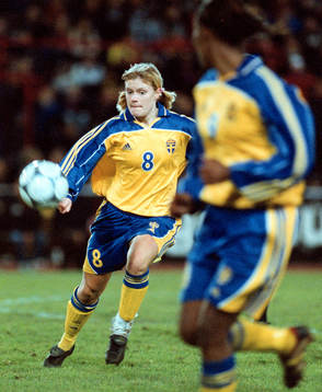 Madelene Göras, Sverige