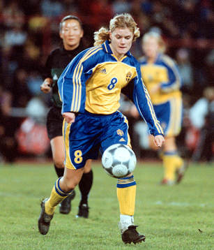 Madelene Göras, Sverige