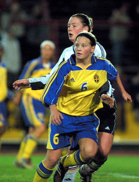 Sara Lindén, Sverige