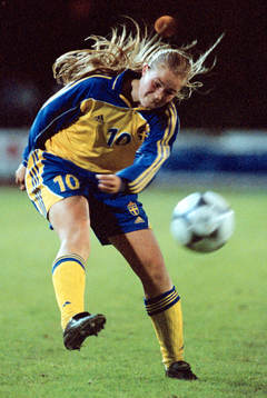Emma Lindqvist, Sverige