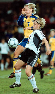 Nilla Fischer, Sverige och Andrea Wilkens, Tyskland