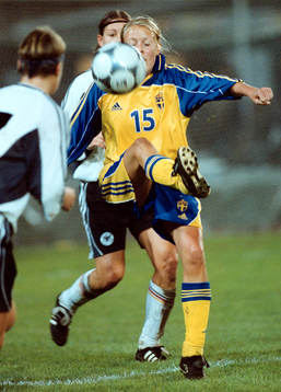Josefine Öqvist, Sverige