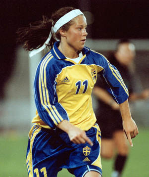 Johanna Almgren, Sverige