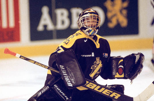 Niklas Bäckström,  AIK