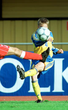 Sverige - Polen: Tont Mahr, Sverige, boll, spark