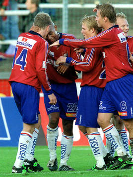 Jeffrey Aubynn, Örgryte gratuleras