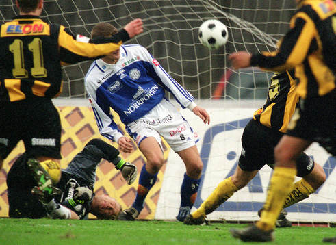 Platt fall, GIF Sundsvall! Tobias Hysén sparkar in