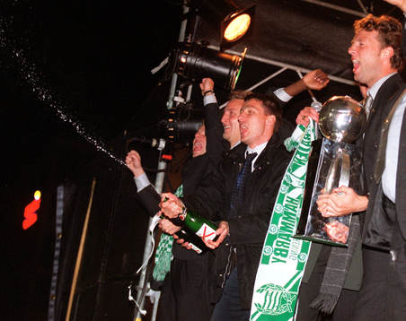 Fotboll, Hammarby, firar SM-guldet…