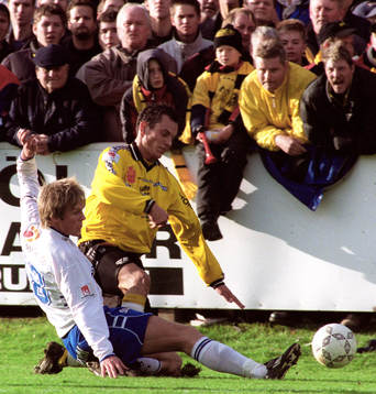 Strandvallen härlig fotbollsarena, Mattias Östberg
