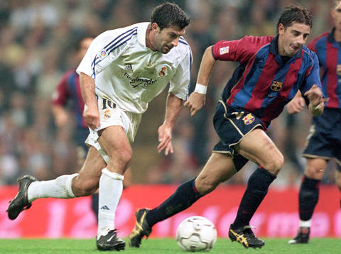 fotboll, spansk, Real Madrid - Barcelona; Figo och Coco