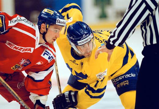 Mathias Johansson, Sverige