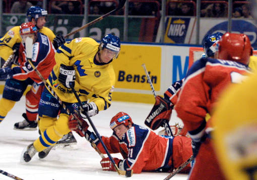 Patrik Juhlin, Sverige i aktion