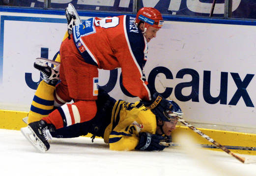 Mikael Håkansson, Sverige