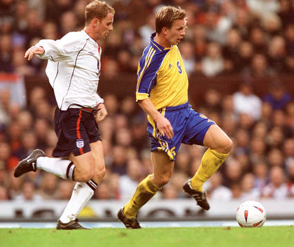 Tobias Linderoth, Sverige och Nicky Butt, England