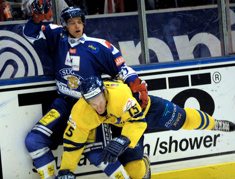 Mikael Håkansson, Sverige
