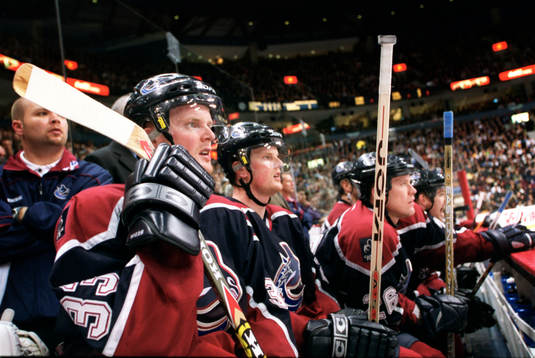 Daniel Sedin och Henrik Sedin, närmast, Vancouver,  NHL