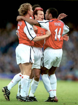 fotboll, engelsk, Arsenal. Fredrik Ljungberg, Arsenal, jubel