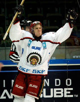Magnus Kahnberg jublar