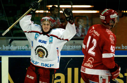 Magnus Kahnberg jublar