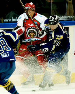 Ronnie Sundin, Frölunda och Johan Davidsson, HV 71