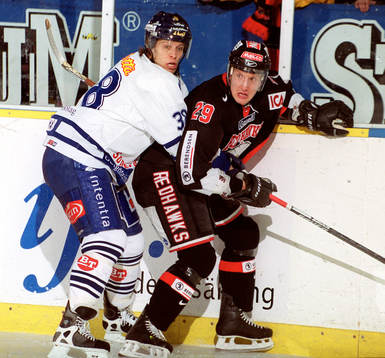 Barry Richter, Linköping håller om Xavier Majic, Malmö
