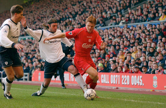 John Arne Riise attackeras av Paul Warhurst, Bolton