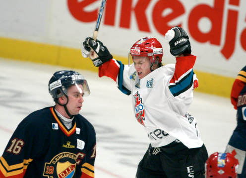 Mattias Wennerberg, Modo