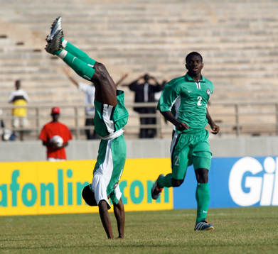 Så lycklig han blev, matchhjälten Julius Aghahowa, Nigeria