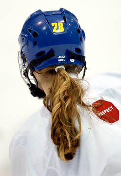 OS-premiär för hockeydamerna, Sverige