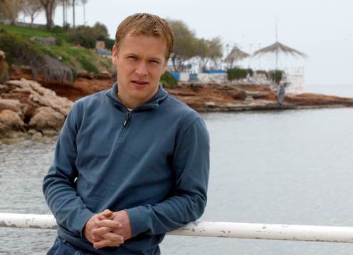 Pär Zetterberg vid stranden i Glifada