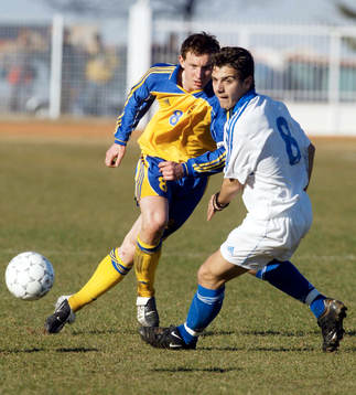 Kim Källström, Sverige och Konstantinois Katsouranis,