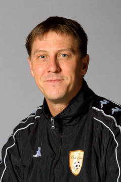 Kjell Jonevret, tränare, Café Opera