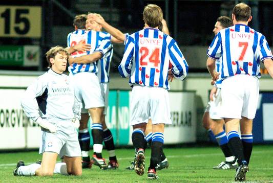 Stefan Selakovic, Heerenveen gratuleras av Marcus Allbäck