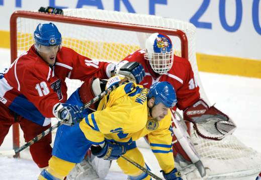 Tomas Holmström, Sverige, Pavel Kubina och Dominik Hasek,