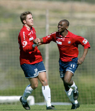 Fotboll La Manga,  Christian Hemberg grattas av Patrik