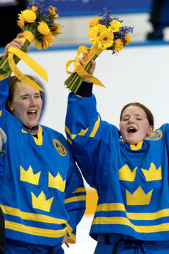 Hjältarna! Evelina Samuelsson och målvakten Annica Ahlen