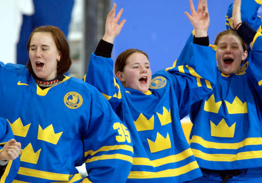 Hjältarna! Evelina Samuelsson och målvakten Annica Ahlen