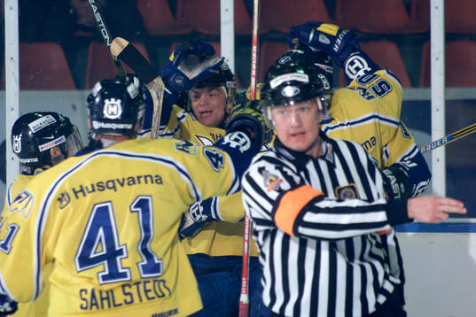 Jubel i HV 71. Anders Huusko, HV 71 jubal med lagkompisar
