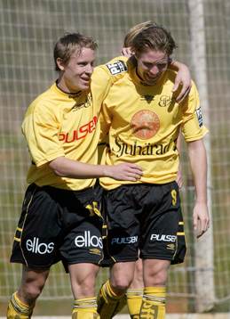 Raufoss - Elfsborg: Jonas Lundén grattas av Andreas