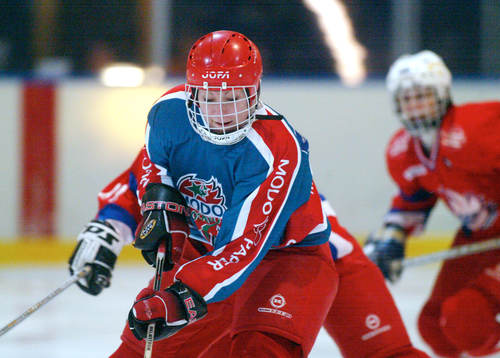 Sofie Lund, Modo