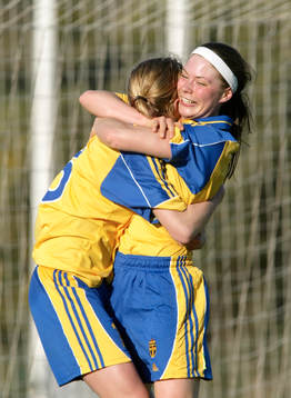 Fotboll, flick, Sverige, F19, Lotta Schelin och Anna