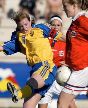 Madelene Göras, Sverige