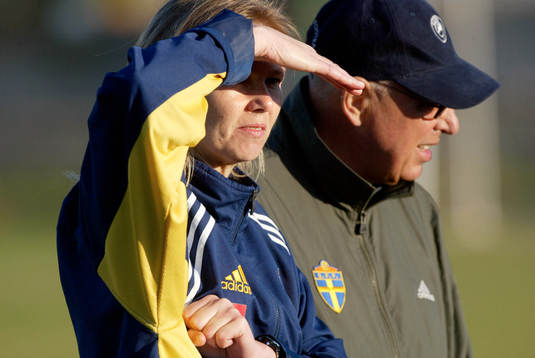 Fotboll, Sverige, dam, F19, Anna Signeul, förbundskapten
