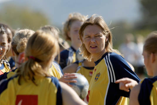 Fotboll, Sverige, dam, F19, Anna Signeul, förbundskapten