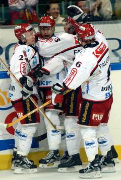 Niklas Andersson, Patrik Carnbäck, Frölunda jublar
